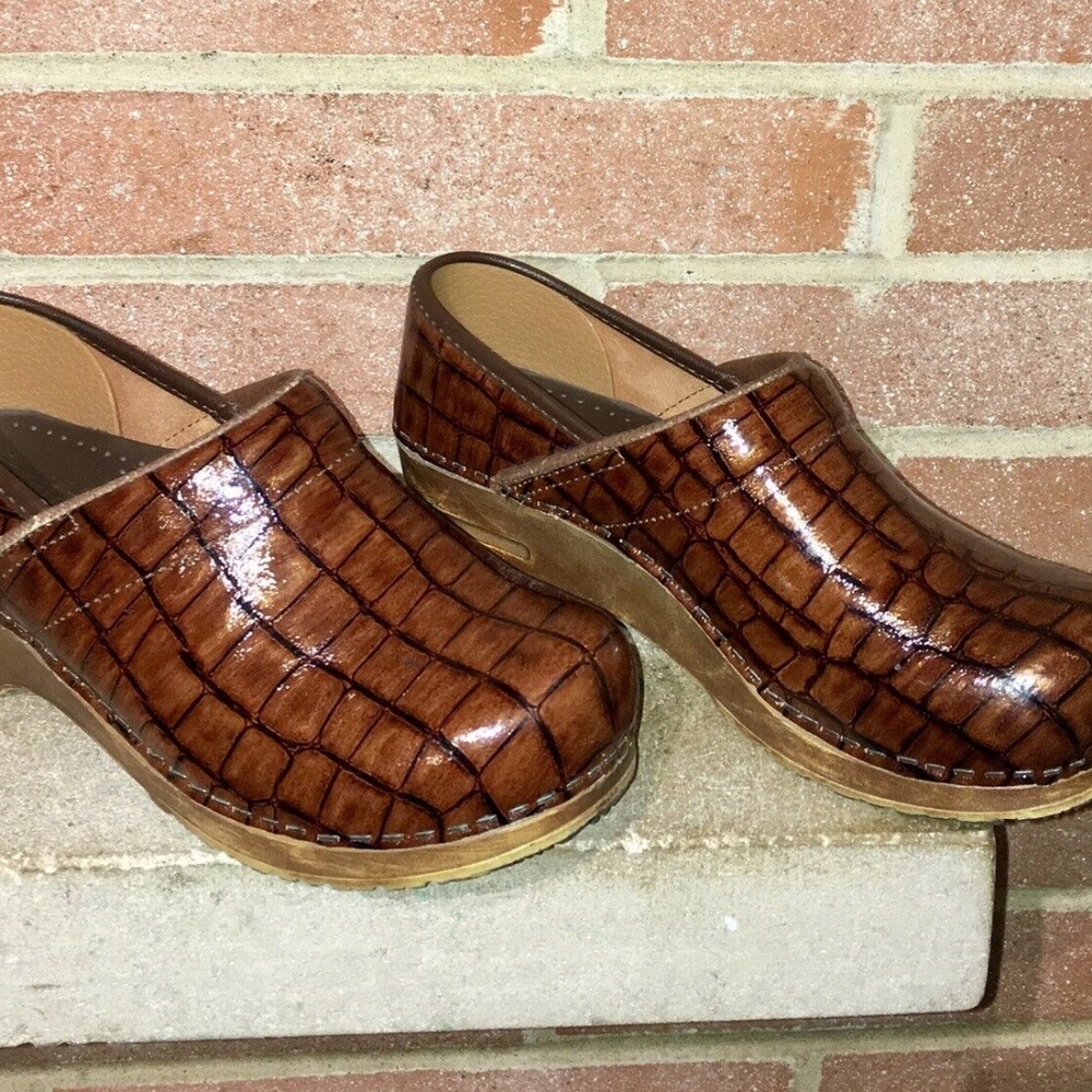 Snake Skin Print Women's Danish Clogs US 6.5 - Picture 2 of 8